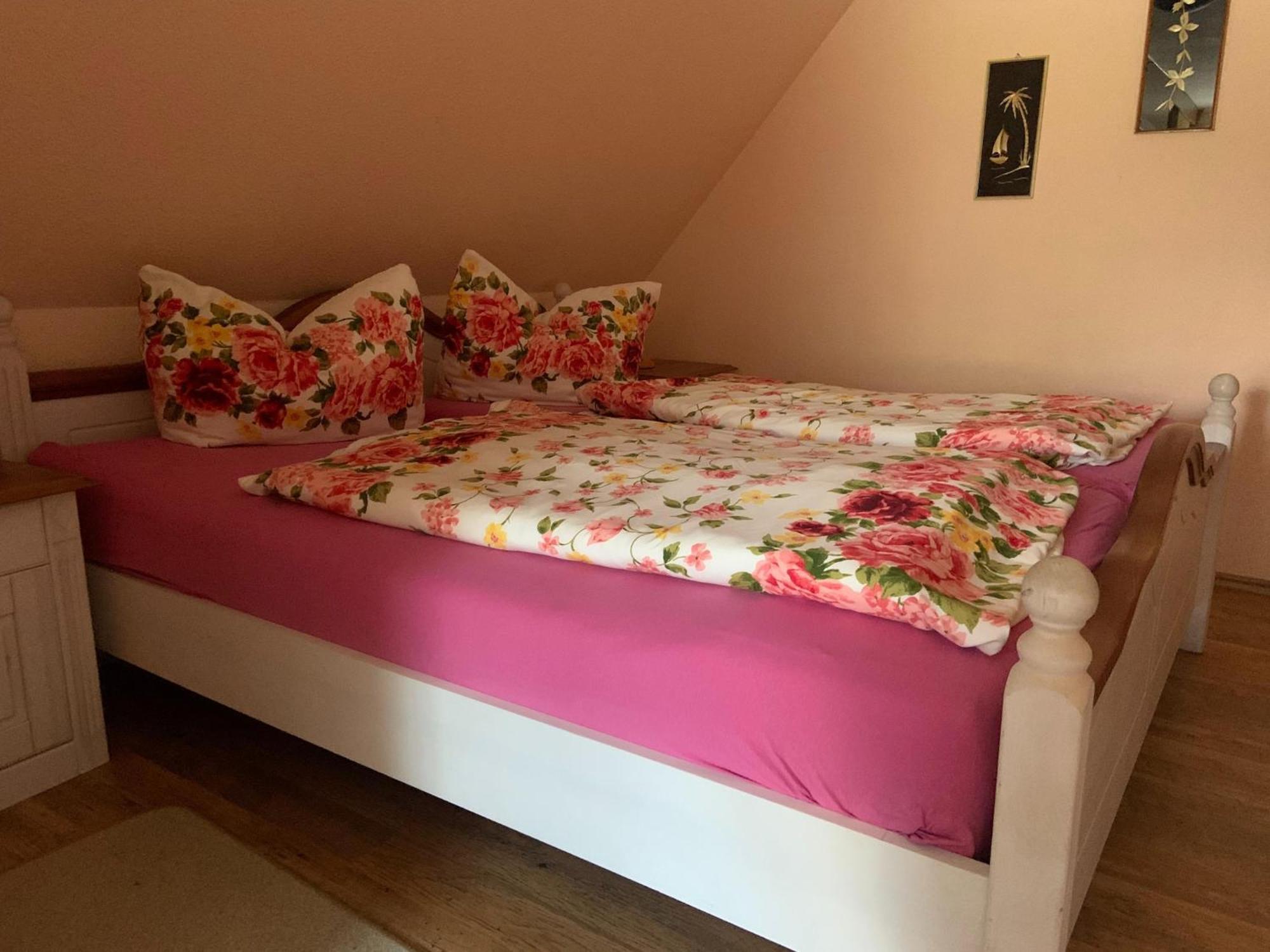 Apartment In Luckaitztal Gossda With Parking Space Bagian luar foto